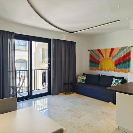 Апартаменты Luxury Garden View At Spinola Bay St Julians Сент Джулианс Экстерьер фото